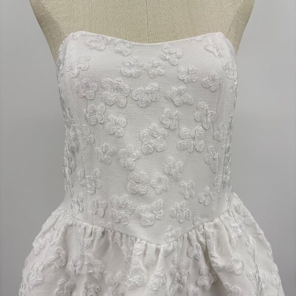 Altar'd State Emberly Strapless Mini Dress in White, Sz Med, Wedding Bride Beach - Picture 6 of 12
